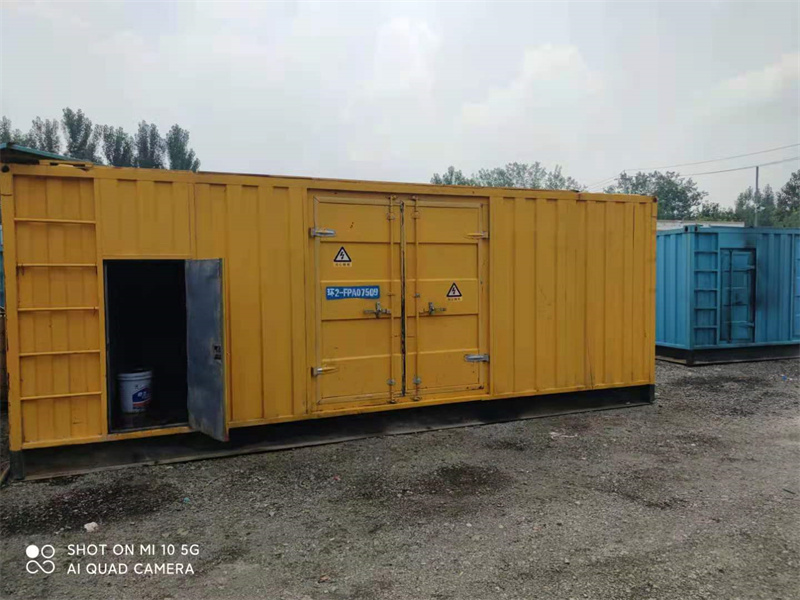 海港200KW柴油发电机组需要配备什么型号的电缆线？