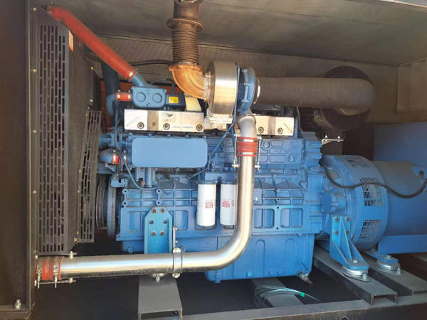 海港柴油发电机组一般有几种电压输出？