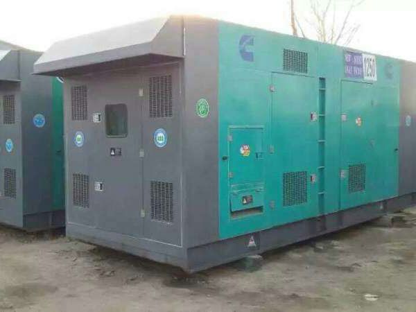 海港合同中关于工期延误的责任如何界定和处理？